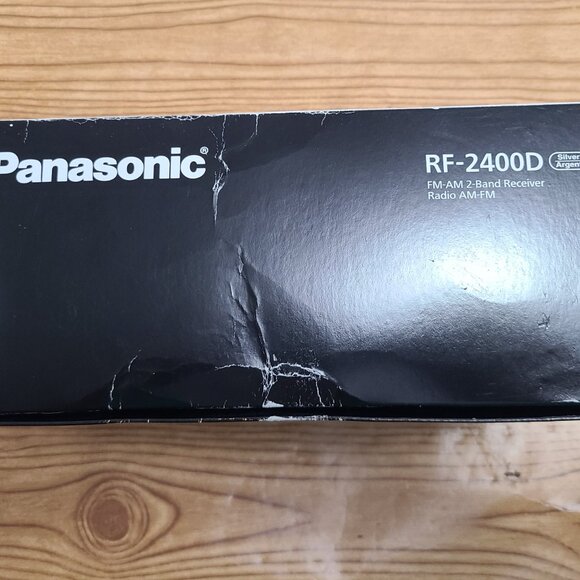 Panasonic RF-2400D FM-AM 2-Band Receiver Radio (NEW) - Picture 2 of 6